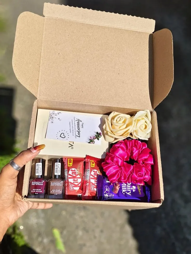 Anniversary gift hamper, Avo's Oven Bliss